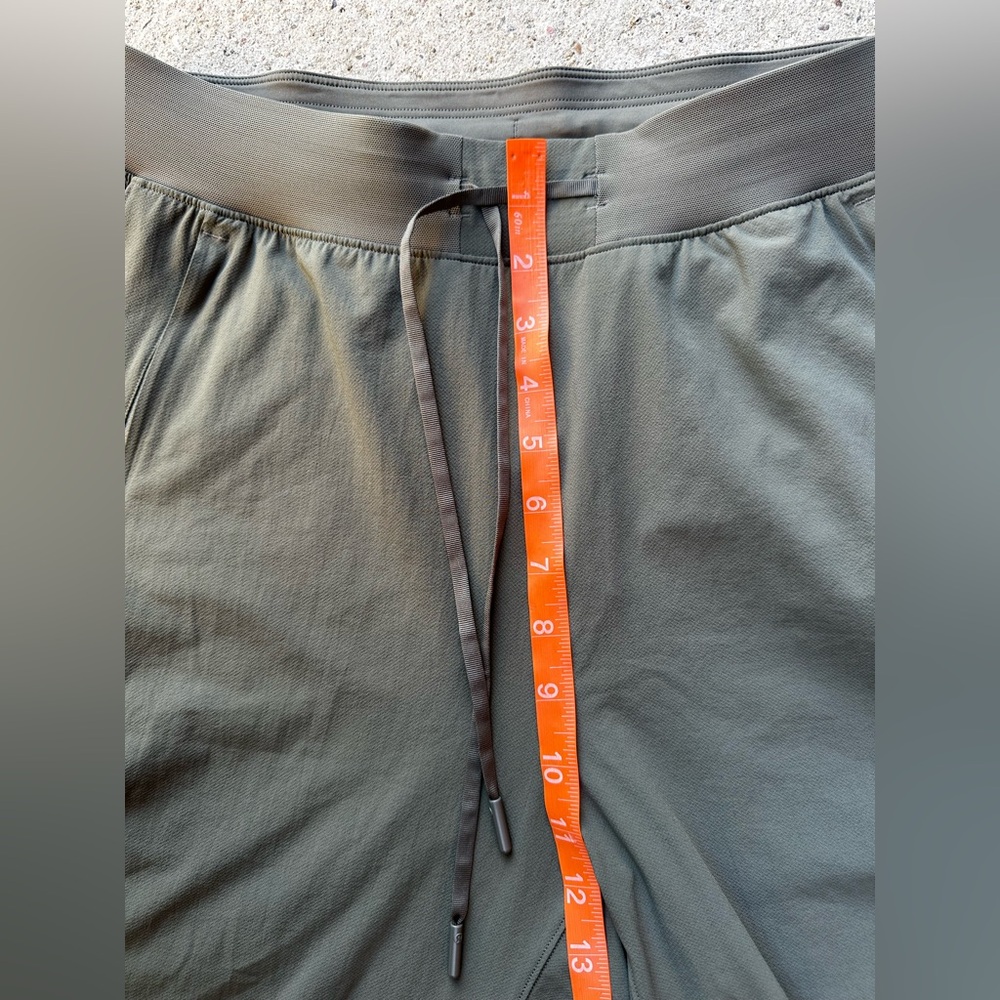Lululemon Adapted State High-Rise Jogger Size 10 Gray Athleisure Run READ - Picture 12 of 13